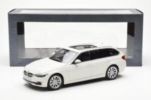 BMW 335i F31 Touring Alpine Weiß Paragon 1:18 80432244242 Druckguss — Bild 8 von 8