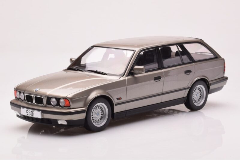 BMW 530i E34 Touring Grau Metallic MCG 1:18 MCG18330 Druckguss