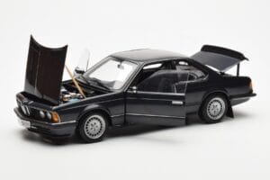 BMW 635 CSi E24 Diamant Schwarz Metallic AUTOart 1:18 70521 Druckguss — Bild 2 von 8