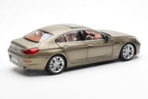 BMW 650i F06 Gran Coupe Frozen Bronze Metallic Paragon 1:18 80432218742 Druckguss — Bild 3 von 8
