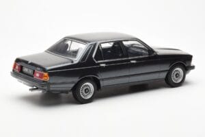 BMW 733i E23 Schwarz Metallic KK-Scale 1:18 KKDC180101 Druckguss — Bild 2 von 6