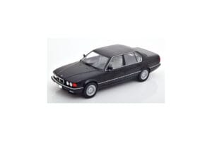 BMW 750i E32 Schwarz MCG 1:18 MCG18162 Druckguss
