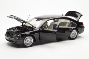 BMW 760Li E66 Schwarz Kyosho 1:18 08572BK Druckguss — Bild 2 von 9