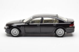 BMW 760Li E66 Schwarz Kyosho 1:18 08572BK Druckguss — Bild 4 von 9