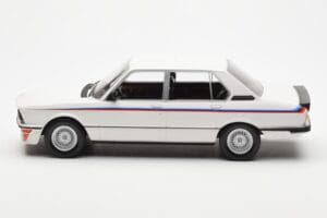 BMW M535i E12 Weiß Norev 1:18 183265 Druckguss — Bild 3 von 5
