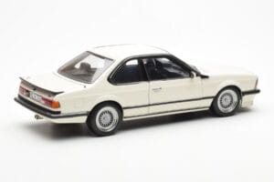 BMW M635 CSi E24 Weiß Dealer Edition AUTOart 1:18 80430145829 Druckguss — Bild 3 von 8