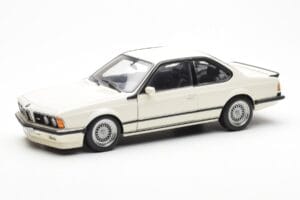 BMW M635 CSi E24 Weiß Dealer Edition AUTOart 1:18 80430145829 Druckguss