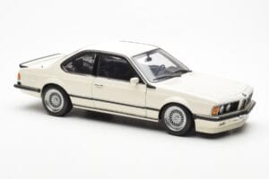 BMW M635 CSi E24 Weiß Dealer Edition AUTOart 1:18 80430145829 Druckguss — Bild 6 von 8