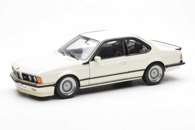 BMW M635 CSi E24 Weiß Dealer Edition AUTOart 1:18 80430145829 Druckguss