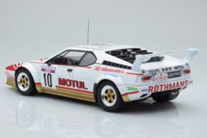 BMW M1 Motul #10 B. Darniche / A. Mahe Rally Tour de Corse 1982 IXO 1:18 18RMC114 Druckguss — Bild 5 von 6