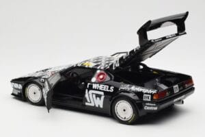 BMW M1 #111 Team MK Motorsport J-L. Witmeur / Krankenberg / Libert 24 Hours of Le Mans 1986 Minichamps 1:18 180862911 Druckgu — Bild 5 von 8