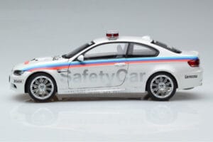 BMW M3 E92 MotoGP Safety Car 2008 Kyosho 1:18 08736GP Druckguss — Bild 4 von 7