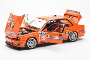BMW M3 E30 #19 A. Hahne Jägermeister DTM 1992 AUTOart 1:18 89248 Druckguss — Bild 2 von 8