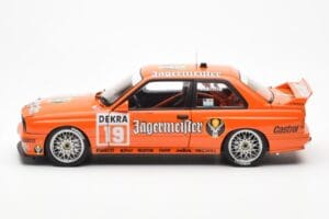 BMW M3 E30 #19 A. Hahne Jägermeister DTM 1992 AUTOart 1:18 89248 Druckguss — Bild 4 von 8