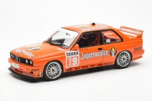 BMW M3 E30 #19 A. Hahne Jägermeister DTM 1992 AUTOart 1:18 89248 Druckguss
