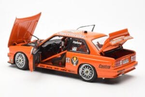 BMW M3 E30 #19 A. Hahne Jägermeister DTM 1992 AUTOart 1:18 89248 Druckguss — Bild 5 von 8