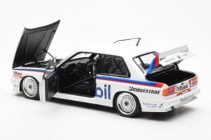 BMW M3 E30 #5 P. Brock Mobil ATCC 1988 AUTOart 1:18 88845 Druckguss — Bild 5 von 8