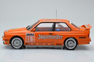 BMW M3 E30 Jagermeister #19 A. Hahne DTM Nurburgring 1992 IXO 1:18 18RMC082A Druckguss — Bild 3 von 6