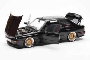 BMW M3 E30 Sport Evolution Schwarz Custom Wheels AUTOart 1:18 70562 Druckguss — Bild 2 von 8