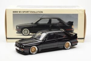 BMW M3 E30 Sport Evolution Schwarz Custom Wheels AUTOart 1:18 70562 Druckguss — Bild 8 von 8