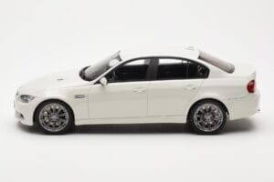BMW M3 E90 Limousine Weiß GT Spirit 1:18 GT053 Resin — Bild 3 von 6