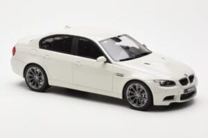 BMW M3 E90 Limousine Weiß GT Spirit 1:18 GT053 Resin — Bild 4 von 6