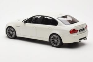 BMW M3 E90 Limousine Weiß GT Spirit 1:18 GT053 Resin — Bild 5 von 6