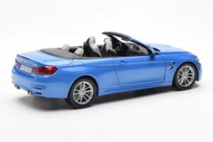 BMW M4 F83 Cabriolet Yas Marina Blau Paragon 1:18 80432339612 Druckguss — Bild 3 von 8