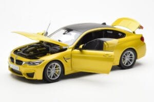 BMW M4 F82 Austin Gelb Metallic Paragon 1:18 80432339606 Druckguss — Bild 2 von 8