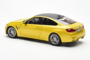 BMW M4 F82 Austin Gelb Metallic Paragon 1:18 80432339606 Druckguss — Bild 7 von 8