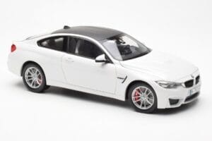 BMW M4 F82 Frozen Brilliant Weiß Paragon 1:18 PA-97101 Druckguss — Bild 6 von 8