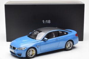 BMW M4 F82 Yas Marina Blau Paragon 1:18 PA-97102 Druckguss — Bild 8 von 8