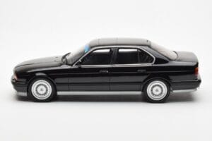 BMW M5 E34 Schwarz Otto 1:18 OT690 Resin — Bild 3 von 6