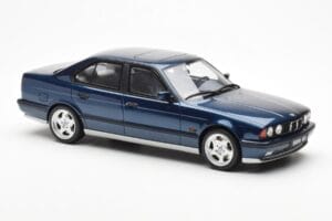 BMW M5 E34 Blau Metallic Otto 1:18 OT576 Resin — Bild 4 von 6