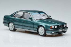 BMW M5 E34 Cecotto Edition Grün Otto 1:18 OT968 Resin — Bild 4 von 6