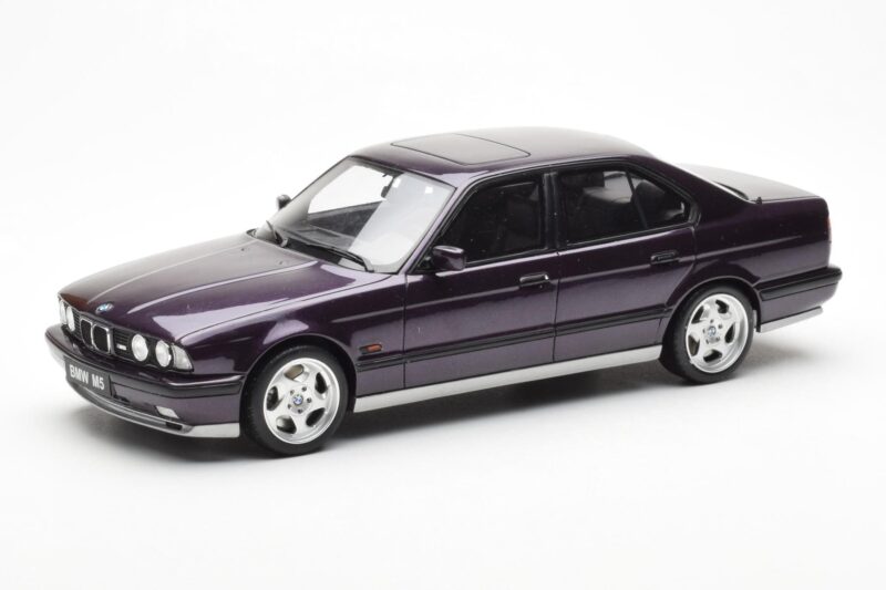 BMW M5 E34 Violett Otto 1:18 OT106 Resin