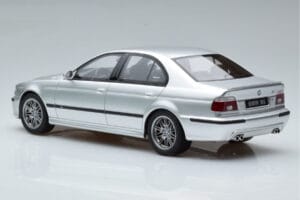 BMW M5 E39 Silber Otto 1:18 OT747B Resin — Bild 5 von 7