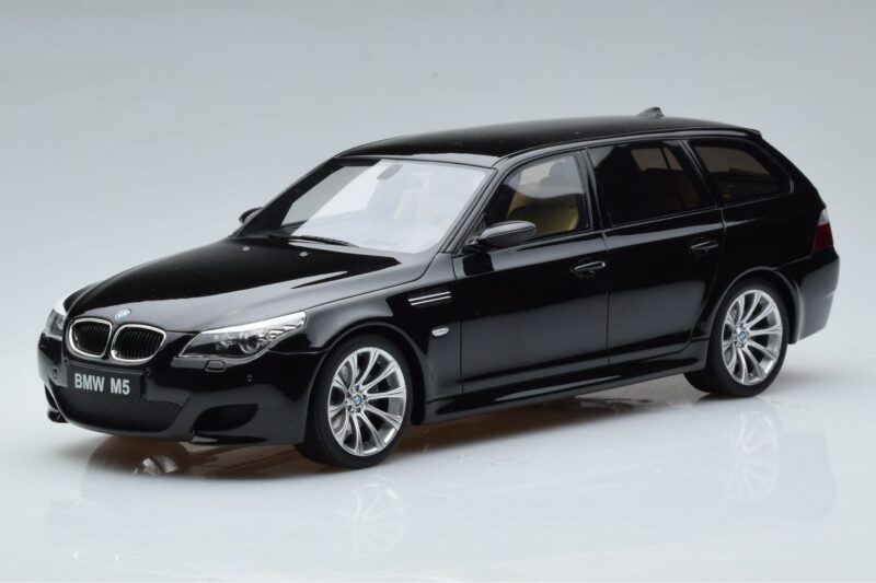BMW M5 E61 Touring Schwarz Otto 1:18 OT1020 Resin