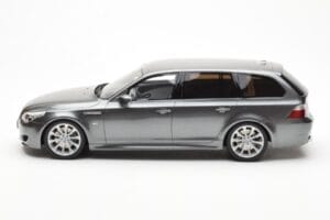 BMW M5 E61 Touring Grau Otto 1:18 OT189 Resin — Bild 3 von 6