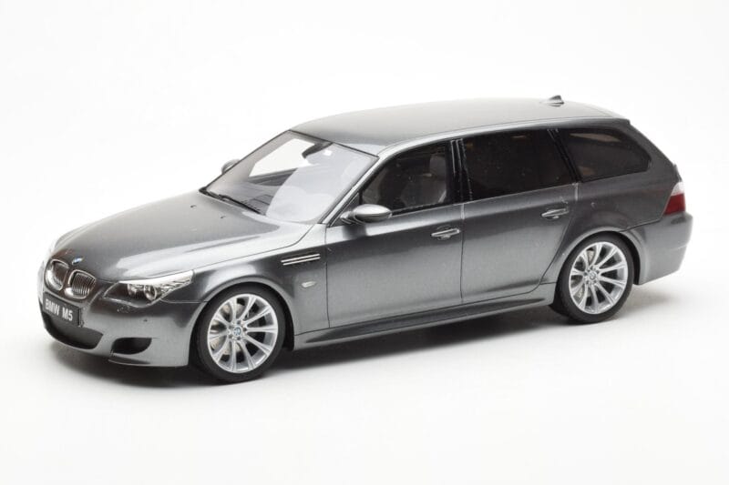 BMW M5 E61 Touring Grau Otto 1:18 OT189 Resin