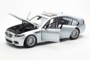 BMW M5 F10 Silverstone Silber Paragon 1:18 80432186353 Druckguss — Bild 2 von 8
