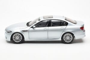 BMW M5 F10 Silverstone Silber Paragon 1:18 80432186353 Druckguss — Bild 4 von 8