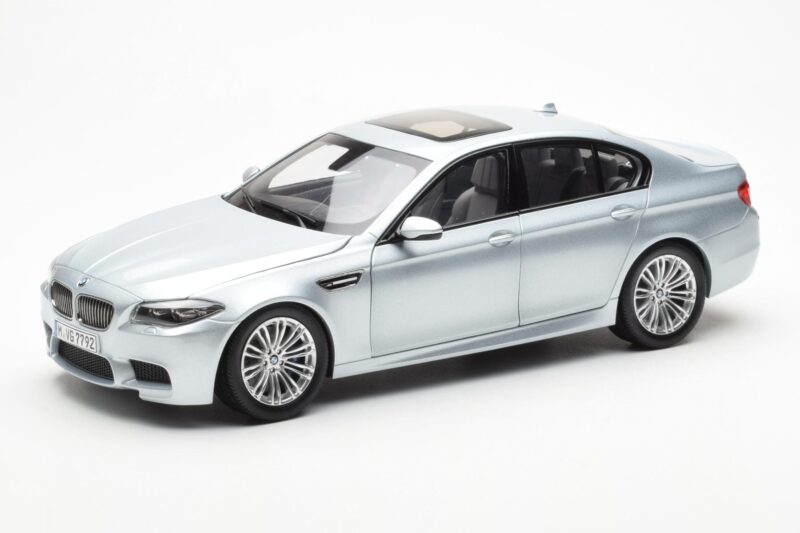 BMW M5 F10 Silverstone Silber Paragon 1:18 80432186353 Druckguss