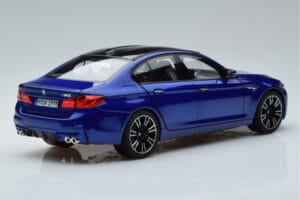 BMW M5 F90 Marina Bay Blau Norev 1:18 80432454783 Druckguss — Bild 3 von 7