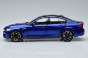BMW M5 F90 Marina Bay Blau Norev 1:18 80432454783 Druckguss — Bild 4 von 7
