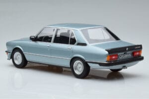 BMW M535i E12 Blau Norev 1:18 183269 Druckguss — Bild 5 von 6