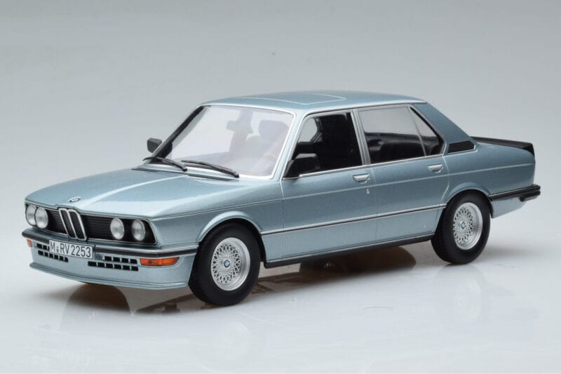 BMW M535i E12 Blau Norev 1:18 183269 Druckguss