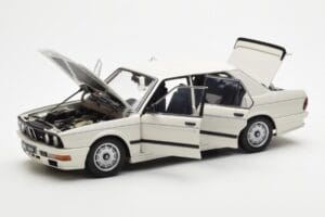 BMW M535i E28 Alpine Weiß AUTOart 1:18 75161 Druckguss — Bild 2 von 10