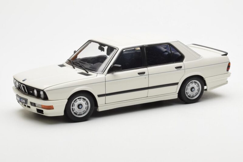 BMW M535i E28 Alpine Weiß AUTOart 1:18 75161 Druckguss