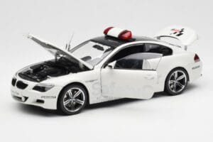 BMW M6 E63 MotoGP Safety Car 2006 Kyosho 1:18 08707GPB Druckguss — Bild 2 von 8